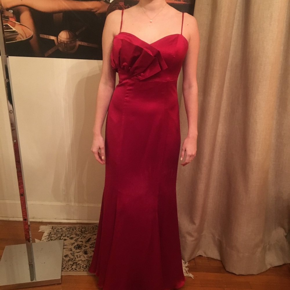 MIA PALUZZI RED NIGHT GOWN/ DRESS